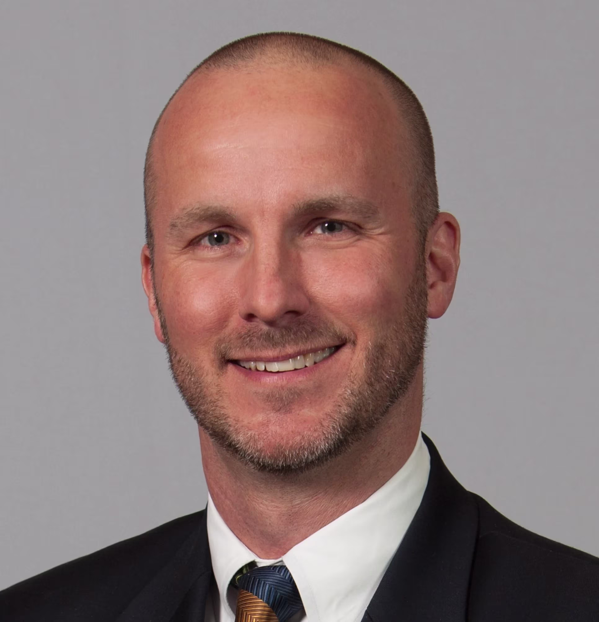 Derek Henderson Professional-1